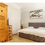 Σπίτι διακοπών Chez-moi, 200 M From The Saint Aygulf