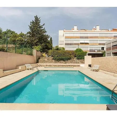 Chez-moi, 200 M From The * Saint Aygulf